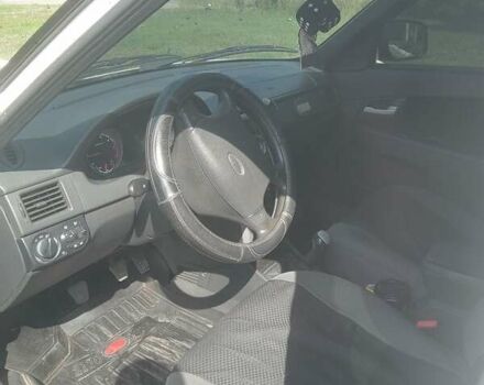 Білий ВАЗ 2170 Priora, об'ємом двигуна 1.6 л та пробігом 242 тис. км за 2400 $, фото 4 на Automoto.ua