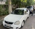Белый ВАЗ 2170 Priora, объемом двигателя 1.6 л и пробегом 175 тыс. км за 3100 $, фото 1 на Automoto.ua
