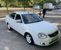 Белый ВАЗ 2170 Priora, объемом двигателя 1.6 л и пробегом 175 тыс. км за 3100 $, фото 2 на Automoto.ua