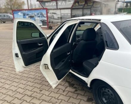 Белый ВАЗ 2170 Priora, объемом двигателя 0 л и пробегом 150 тыс. км за 2700 $, фото 4 на Automoto.ua