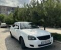 Белый ВАЗ 2170 Priora, объемом двигателя 1.6 л и пробегом 151 тыс. км за 3000 $, фото 1 на Automoto.ua