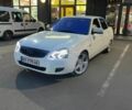 Белый ВАЗ 2170 Priora, объемом двигателя 1.6 л и пробегом 185 тыс. км за 1800 $, фото 1 на Automoto.ua