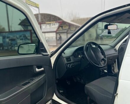 Белый ВАЗ 2170 Priora, объемом двигателя 0 л и пробегом 150 тыс. км за 2700 $, фото 5 на Automoto.ua