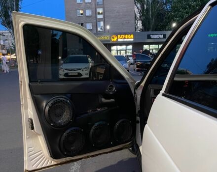 Белый ВАЗ 2170 Priora, объемом двигателя 1.6 л и пробегом 184 тыс. км за 5500 $, фото 4 на Automoto.ua