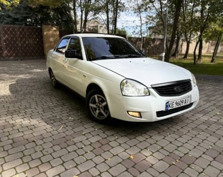 Белый ВАЗ 2170 Priora, объемом двигателя 1.6 л и пробегом 180 тыс. км за 3300 $, фото 2 на Automoto.ua