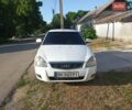 Белый ВАЗ 2170 Priora, объемом двигателя 1.6 л и пробегом 260 тыс. км за 3900 $, фото 2 на Automoto.ua