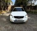 Белый ВАЗ 2170 Priora, объемом двигателя 1.6 л и пробегом 180 тыс. км за 3300 $, фото 1 на Automoto.ua
