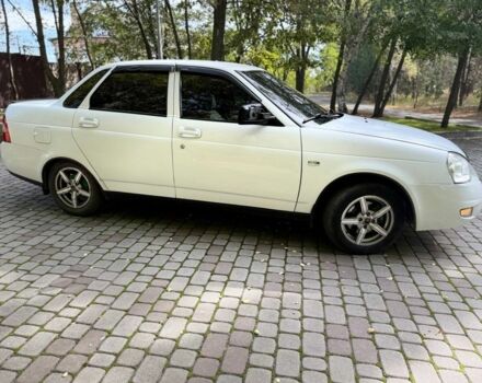 Белый ВАЗ 2170 Priora, объемом двигателя 1.6 л и пробегом 180 тыс. км за 3300 $, фото 6 на Automoto.ua