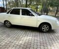 Белый ВАЗ 2170 Priora, объемом двигателя 1.6 л и пробегом 180 тыс. км за 3300 $, фото 6 на Automoto.ua