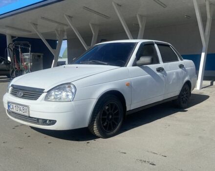 Белый ВАЗ 2170 Priora, объемом двигателя 1.6 л и пробегом 230 тыс. км за 2400 $, фото 1 на Automoto.ua