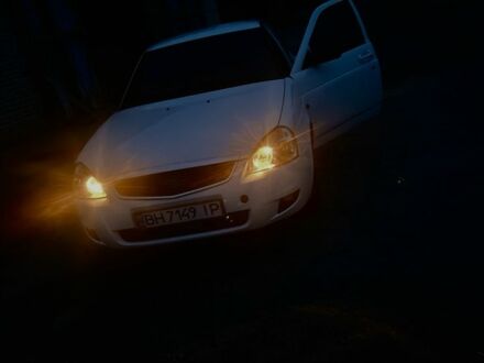 ВАЗ 2170 Priora 2008 в Одессе на Automoto.ua Белый ВАЗ 2170 Priora, объемом двигателя 1.6 л и пробегом 112 тыс. км за 2800 $, фото 1 на Automoto.ua