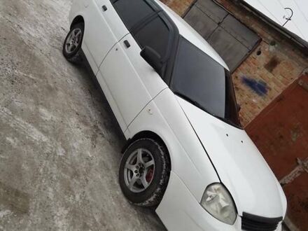 Білий ВАЗ 2170 Priora, об'ємом двигуна 1.6 л та пробігом 200 тис. км за 2400 $, фото 1 на Automoto.ua