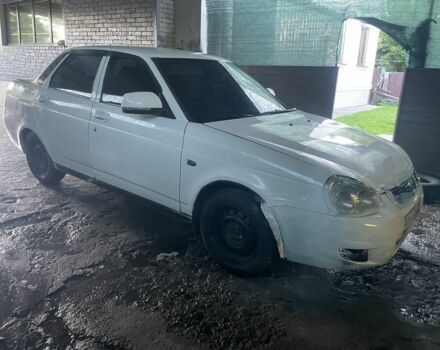 Белый ВАЗ 2170 Priora, объемом двигателя 1.6 л и пробегом 200 тыс. км за 1400 $, фото 1 на Automoto.ua