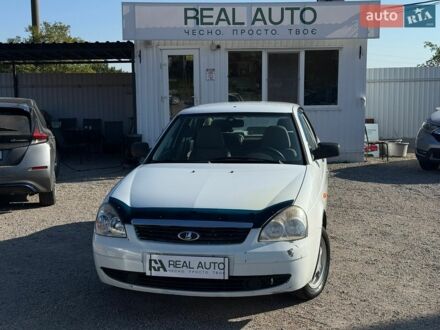Білий ВАЗ 2170 Priora, об'ємом двигуна 1.6 л та пробігом 80 тис. км за 2600 $, фото 1 на Automoto.ua