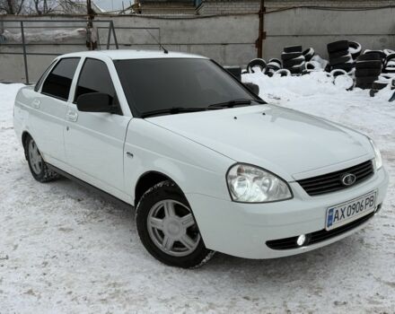 Белый ВАЗ 2170 Priora, объемом двигателя 1.6 л и пробегом 140 тыс. км за 3700 $, фото 1 на Automoto.ua
