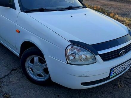 ВАЗ 2170 Priora 2010 в Кривом Озере на Automoto.ua Белый ВАЗ 2170 Priora, объемом двигателя 1.6 л и пробегом 135 тыс. км за 3300 $, фото 1 на Automoto.ua