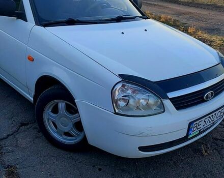 Белый ВАЗ 2170 Priora, объемом двигателя 1.6 л и пробегом 135 тыс. км за 3300 $, фото 1 на Automoto.ua