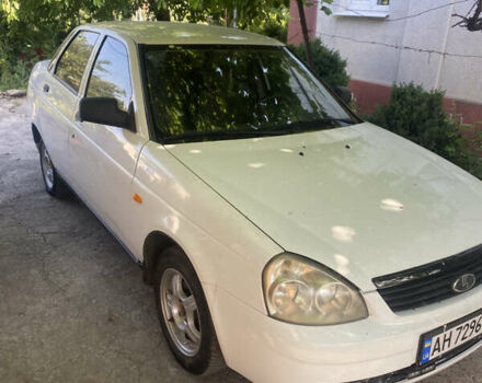 Белый ВАЗ 2170 Priora, объемом двигателя 1.6 л и пробегом 151 тыс. км за 2700 $, фото 1 на Automoto.ua