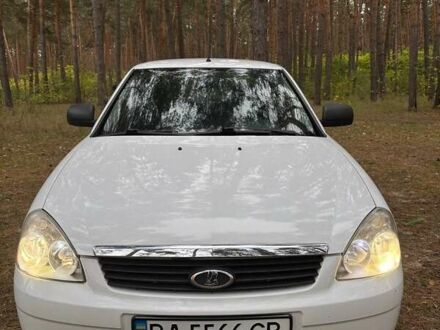 ВАЗ 2170 Priora 2011 в Кропивницком (Кировограде) на Automoto.ua Белый ВАЗ 2170 Priora, объемом двигателя 0 л и пробегом 130 тыс. км за 3600 $, фото 1 на Automoto.ua