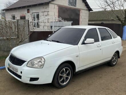 ВАЗ 2170 Priora 2011 в Одессе на Automoto.ua Белый ВАЗ 2170 Priora, объемом двигателя 1.6 л и пробегом 224 тыс. км за 1850 $, фото 1 на Automoto.ua