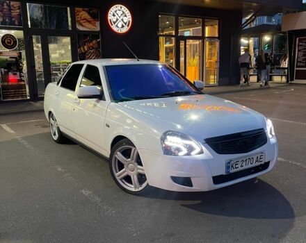 Белый ВАЗ 2170 Priora, объемом двигателя 1.6 л и пробегом 184 тыс. км за 5500 $, фото 1 на Automoto.ua
