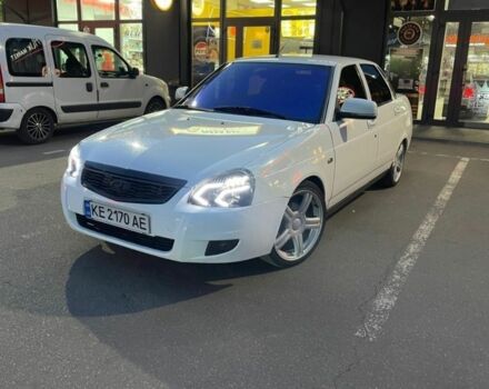 Белый ВАЗ 2170 Priora, объемом двигателя 1.6 л и пробегом 185 тыс. км за 1800 $, фото 1 на Automoto.ua