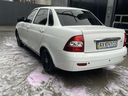 Білий ВАЗ 2170 Priora, об'ємом двигуна 2 л та пробігом 200 тис. км за 2350 $, фото 1 на Automoto.ua