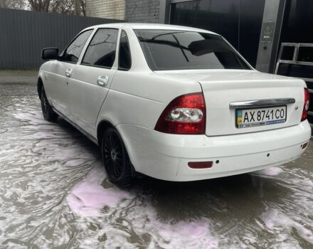Белый ВАЗ 2170 Priora, объемом двигателя 2 л и пробегом 200 тыс. км за 2350 $, фото 1 на Automoto.ua