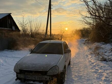 Білий ВАЗ 2170 Priora, об'ємом двигуна 1.6 л та пробігом 200 тис. км за 1000 $, фото 1 на Automoto.ua
