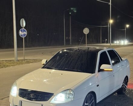 Белый ВАЗ 2170 Priora, объемом двигателя 1.6 л и пробегом 154 тыс. км за 5100 $, фото 1 на Automoto.ua