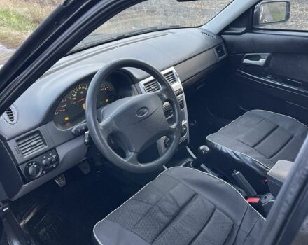 Черный ВАЗ 2170 Priora, объемом двигателя 1.6 л и пробегом 157 тыс. км за 1750 $, фото 10 на Automoto.ua