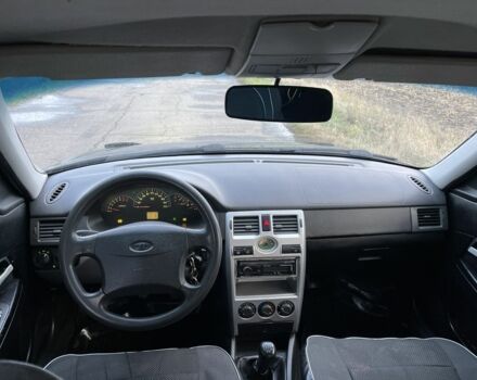 Черный ВАЗ 2170 Priora, объемом двигателя 1.6 л и пробегом 157 тыс. км за 1750 $, фото 8 на Automoto.ua