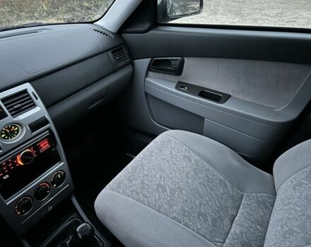 Черный ВАЗ 2170 Priora, объемом двигателя 1.6 л и пробегом 200 тыс. км за 2500 $, фото 16 на Automoto.ua