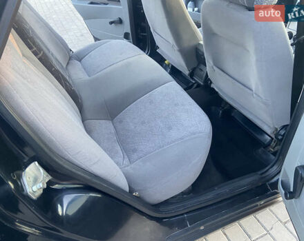 ВАЗ 2170 Priora 2007 у Монастырище на Automoto.ua Чорний ВАЗ 2170 Priora, об'ємом двигуна 1.6 л та пробігом 106 тис. км за 3200 $, фото 30 на Automoto.ua