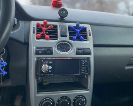 Чорний ВАЗ 2170 Priora, об'ємом двигуна 1.6 л та пробігом 214 тис. км за 2100 $, фото 8 на Automoto.ua