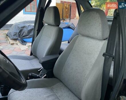 Чорний ВАЗ 2170 Priora, об'ємом двигуна 1.6 л та пробігом 200 тис. км за 2500 $, фото 4 на Automoto.ua