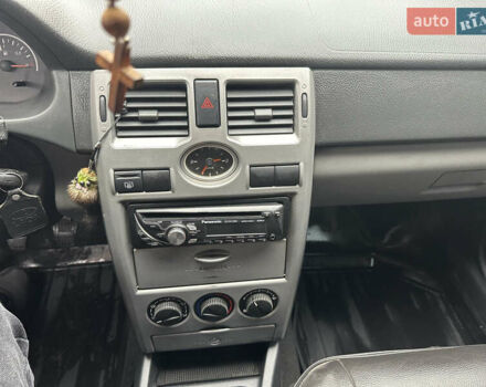 Чорний ВАЗ 2170 Priora, об'ємом двигуна 1.6 л та пробігом 134 тис. км за 3290 $, фото 11 на Automoto.ua