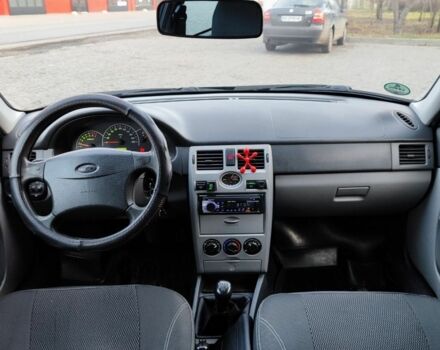 Чорний ВАЗ 2170 Priora, об'ємом двигуна 1.6 л та пробігом 215 тис. км за 2999 $, фото 13 на Automoto.ua