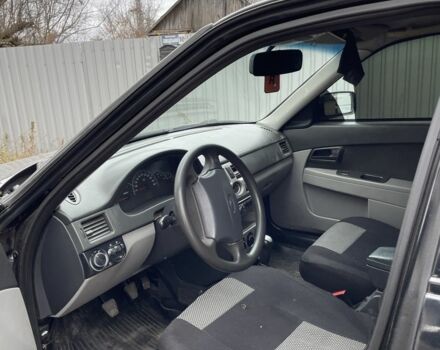 Чорний ВАЗ 2170 Priora, об'ємом двигуна 1.6 л та пробігом 250 тис. км за 1900 $, фото 6 на Automoto.ua