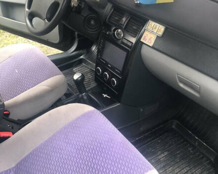 Черный ВАЗ 2170 Priora, объемом двигателя 1.6 л и пробегом 211 тыс. км за 2800 $, фото 6 на Automoto.ua