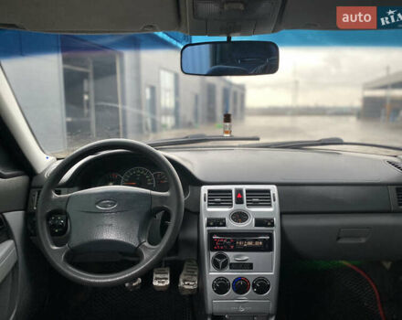 Черный ВАЗ 2170 Priora, объемом двигателя 1.6 л и пробегом 168 тыс. км за 3000 $, фото 7 на Automoto.ua