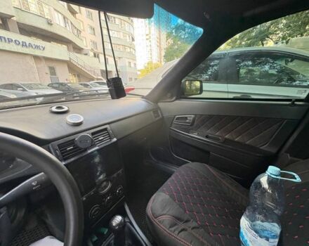 Чорний ВАЗ 2170 Priora, об'ємом двигуна 1.6 л та пробігом 300 тис. км за 3200 $, фото 6 на Automoto.ua