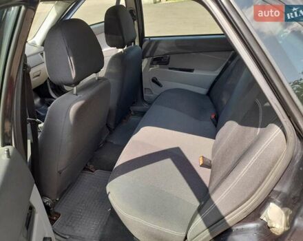 Черный ВАЗ 2170 Priora, объемом двигателя 1.6 л и пробегом 218 тыс. км за 3000 $, фото 7 на Automoto.ua