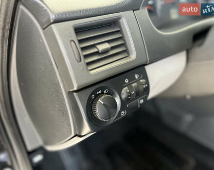 Черный ВАЗ 2170 Priora, объемом двигателя 1.6 л и пробегом 176 тыс. км за 3799 $, фото 9 на Automoto.ua