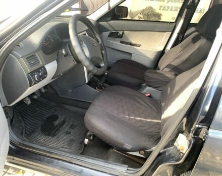 Чорний ВАЗ 2170 Priora, об'ємом двигуна 1.6 л та пробігом 130 тис. км за 1550 $, фото 9 на Automoto.ua