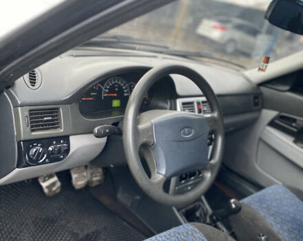 Черный ВАЗ 2170 Priora, объемом двигателя 1.6 л и пробегом 168 тыс. км за 3000 $, фото 6 на Automoto.ua