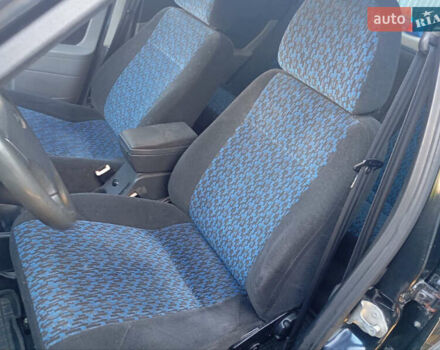 Черный ВАЗ 2170 Priora, объемом двигателя 1.6 л и пробегом 180 тыс. км за 3100 $, фото 11 на Automoto.ua