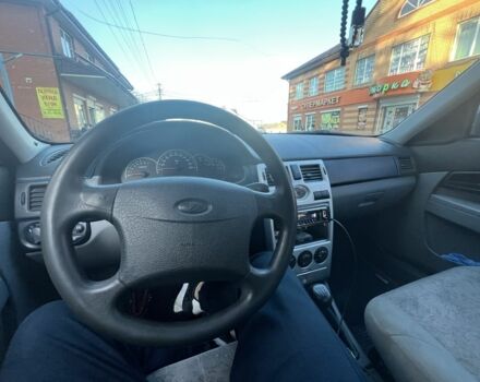 Черный ВАЗ 2170 Priora, объемом двигателя 1.6 л и пробегом 250 тыс. км за 1900 $, фото 6 на Automoto.ua