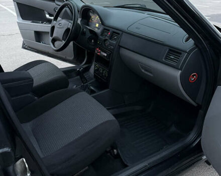 Черный ВАЗ 2170 Priora, объемом двигателя 1.6 л и пробегом 190 тыс. км за 3100 $, фото 13 на Automoto.ua