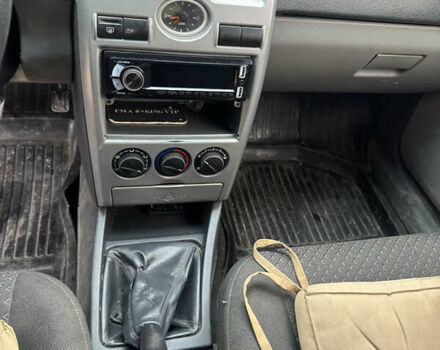 Чорний ВАЗ 2170 Priora, об'ємом двигуна 1.6 л та пробігом 165 тис. км за 1650 $, фото 8 на Automoto.ua